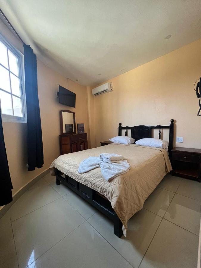 La Cubana Hotel & Suites Colon Exterior foto