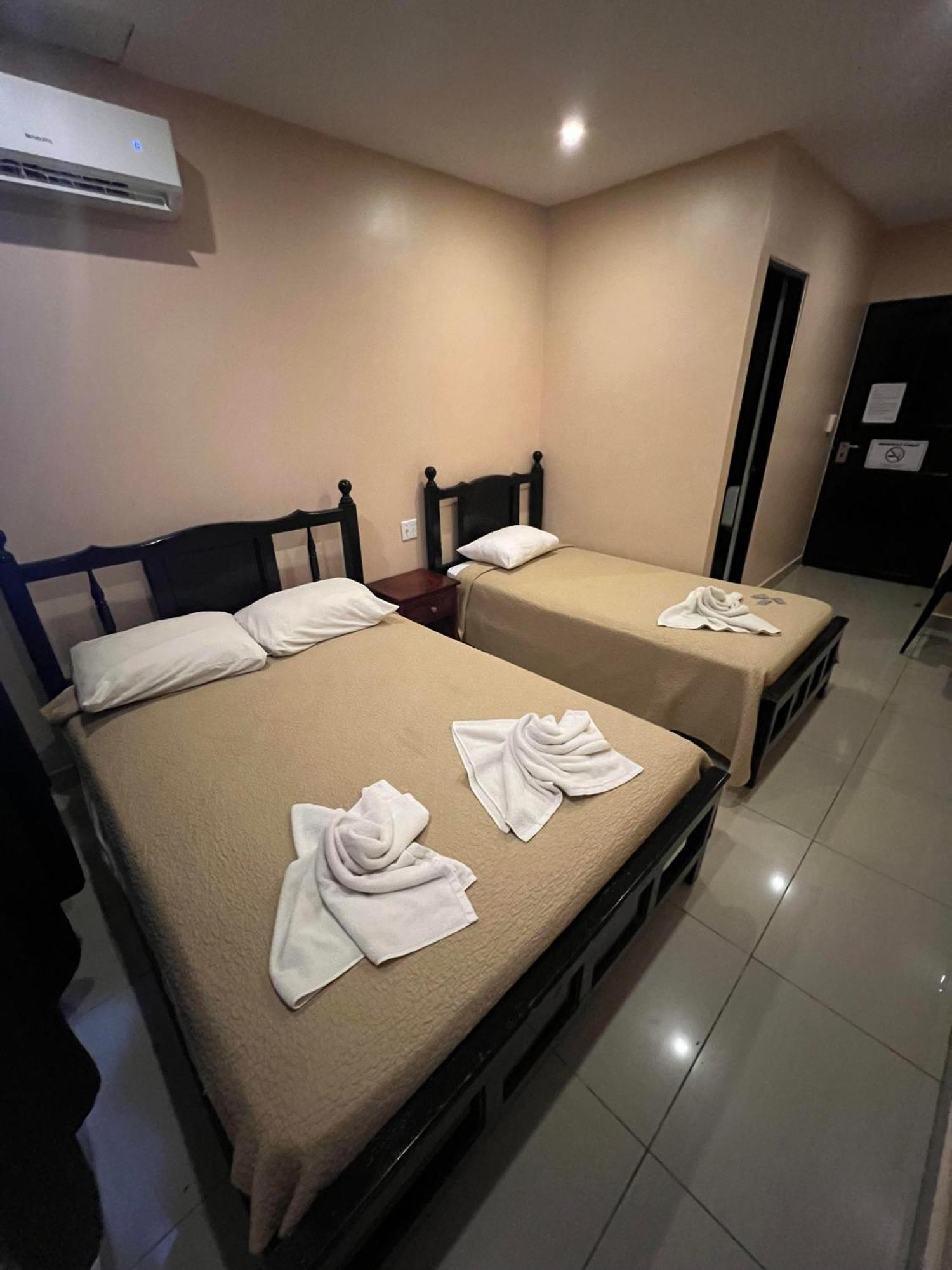 La Cubana Hotel & Suites Colon Exterior foto
